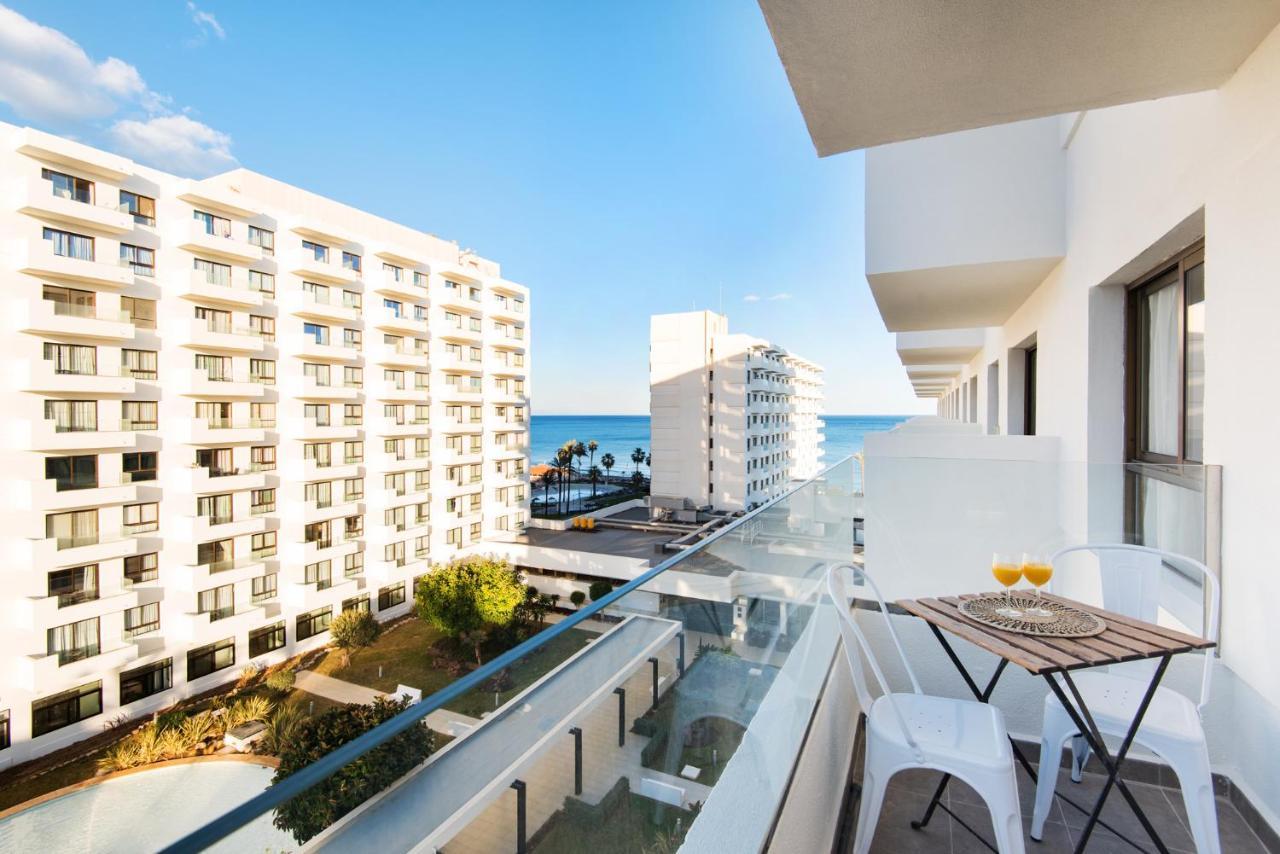 Aloha Puerto Private Apartment 1St Line Carihuela Beach Torremolinos Bagian luar foto
