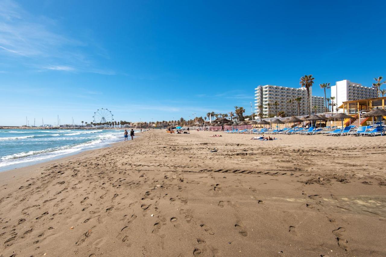 Aloha Puerto Private Apartment 1St Line Carihuela Beach Torremolinos Bagian luar foto