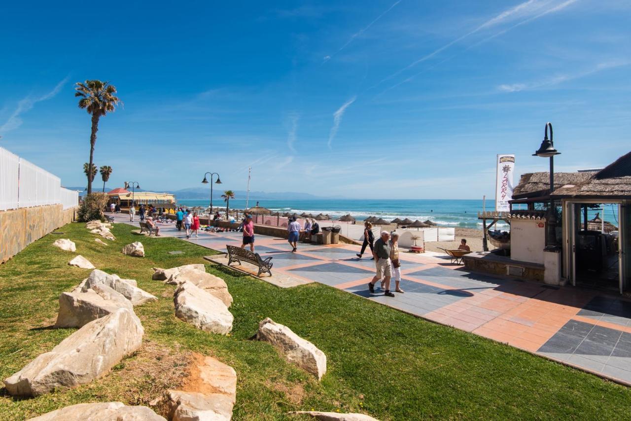 Aloha Puerto Private Apartment 1St Line Carihuela Beach Torremolinos Bagian luar foto