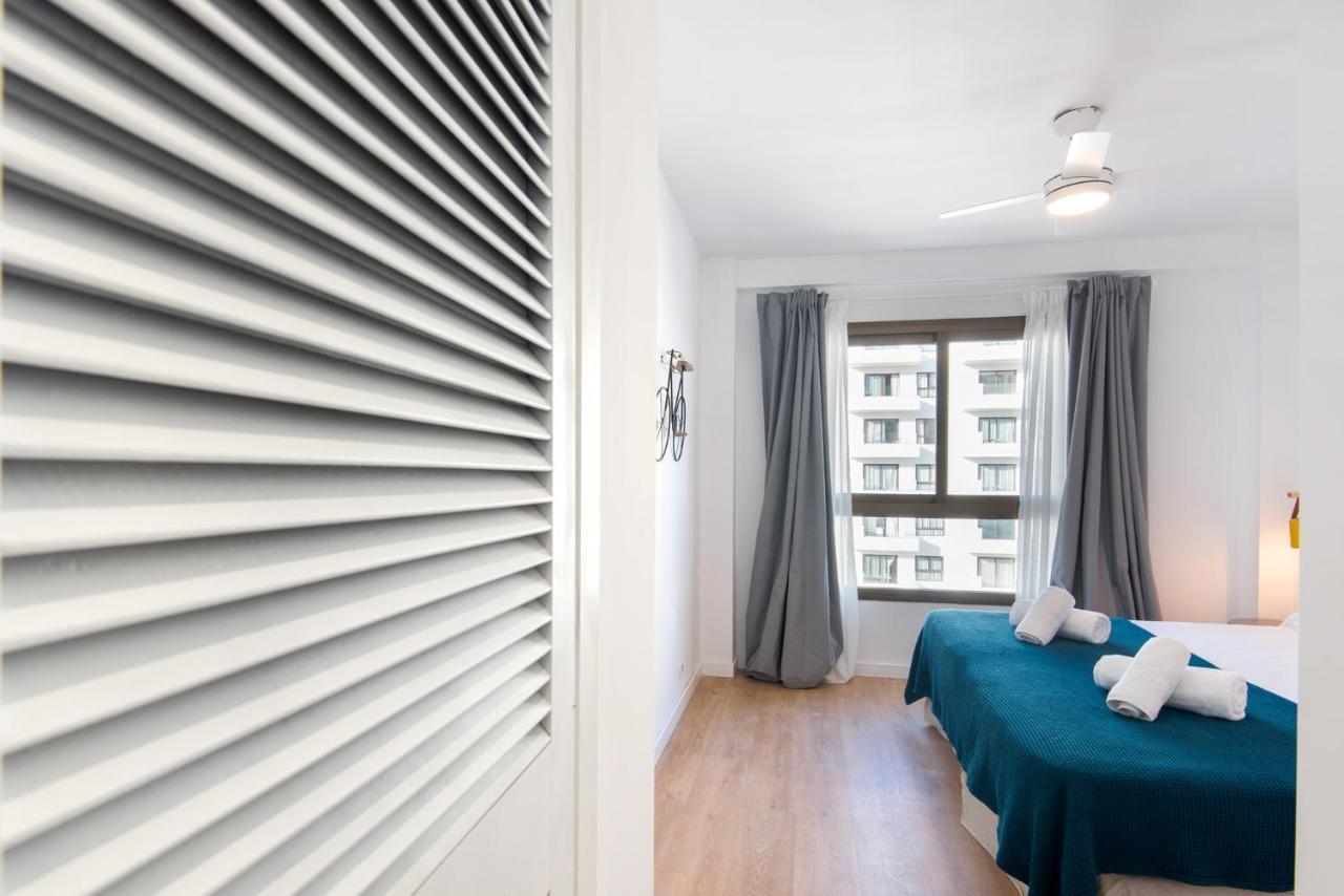Aloha Puerto Private Apartment 1St Line Carihuela Beach Torremolinos Bagian luar foto